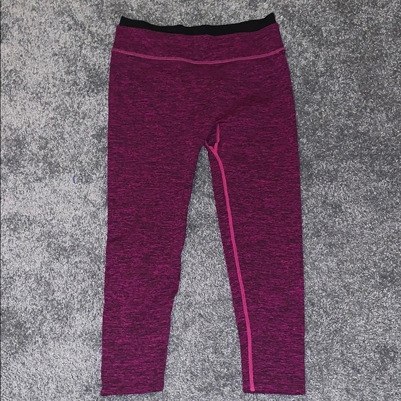 Fabletics Cropped Leggings - Picture 2 of 3